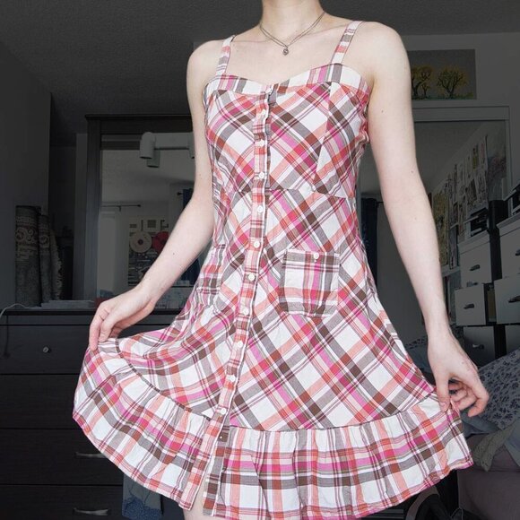 Vintage cute Y2K pink and brown plaid sweetheart midi dress with ruffles - Picture 3 of 14